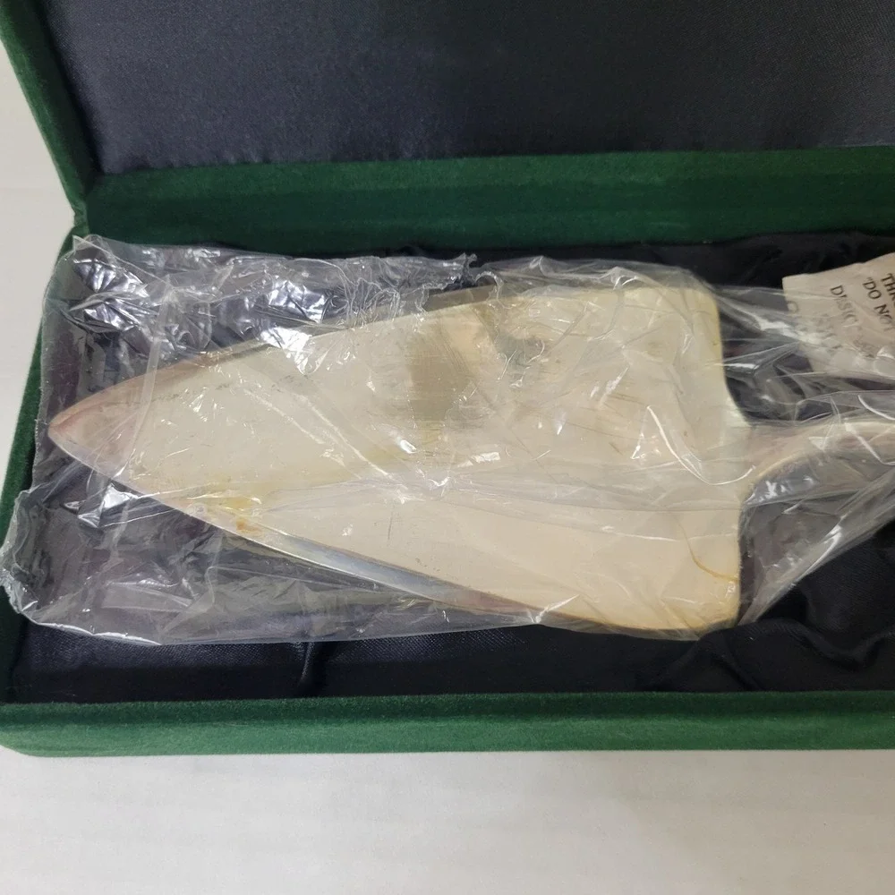 Towle Silver Plated Copenhagen Cake Knife Server Original‎ Green Velvet Box New